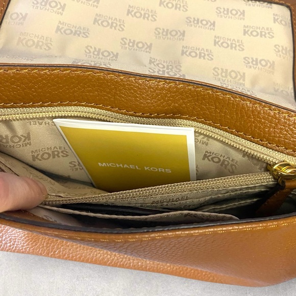 Michael Kors Tan Fulton Leather Shoulder Bag with Gold Accents - Picture 7 of 10